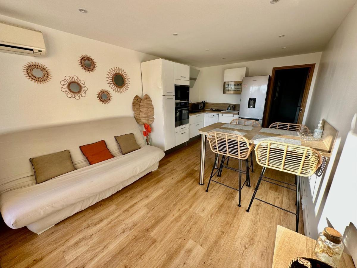 Superbe Appartement Avec Grande Terrasse Carqueiranne Kültér fotó